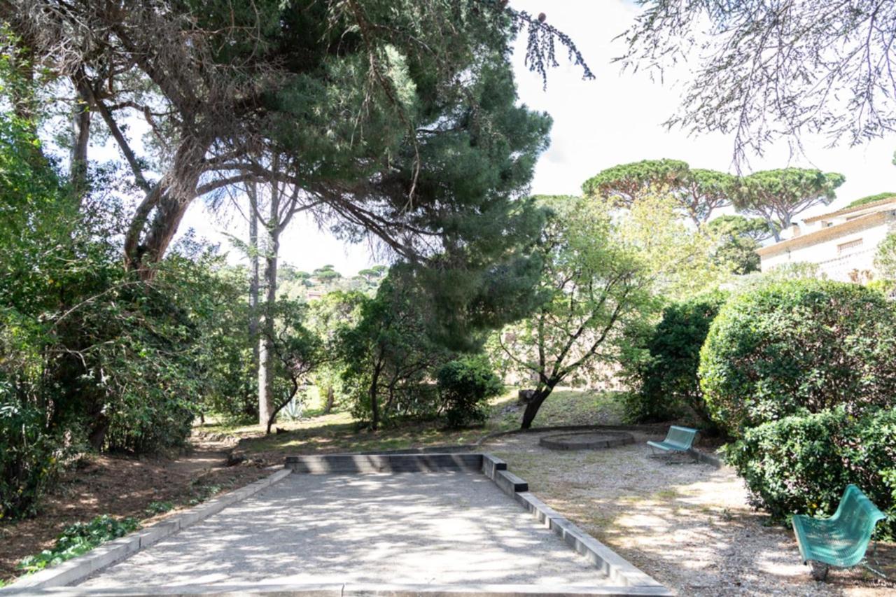 Apartmán Cosy Studio Just A Stone'S Throw From The Beach Sainte-Maxime Exteriér fotografie